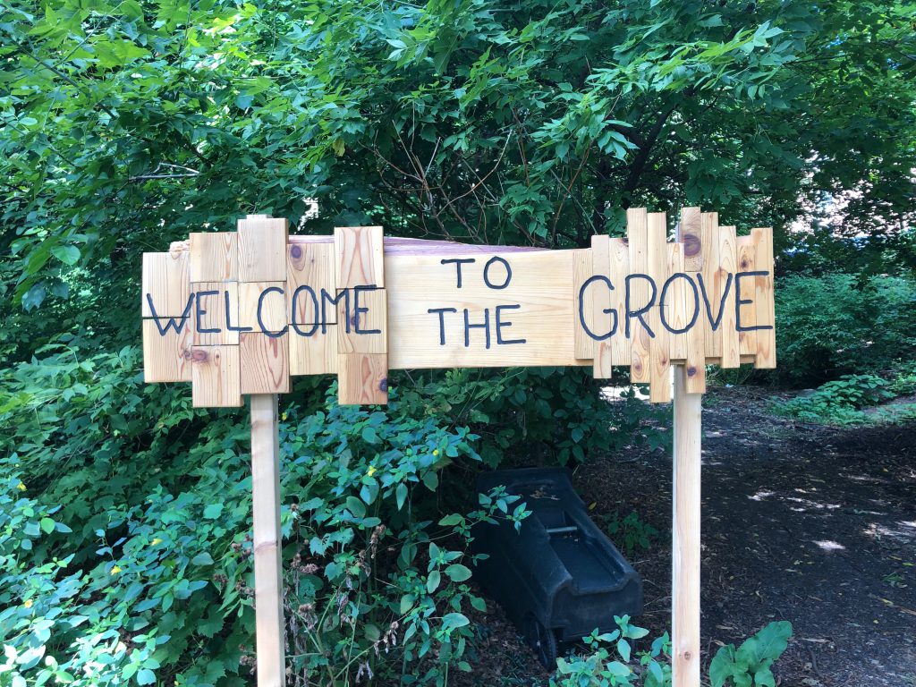 Welcome to the Grove sign